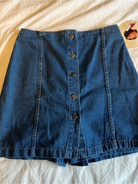 Vintage Y2K Cherokee Button-Front Denim Mini Skort with ORIGINAL TAGS